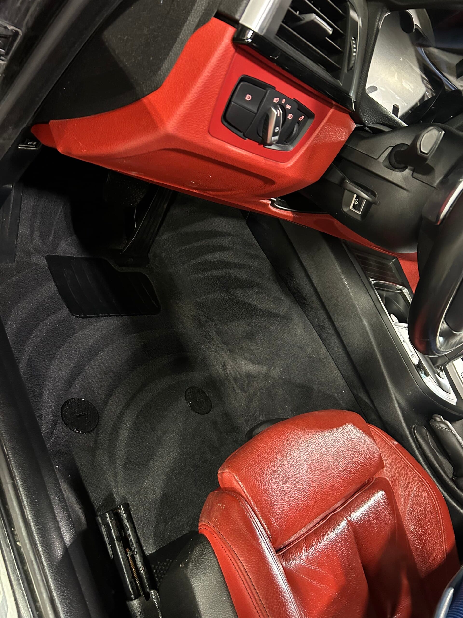 Car interior deep cleaning — Avant